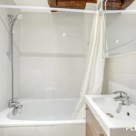 Cozy Close To Luxembourg Gardens 7 *